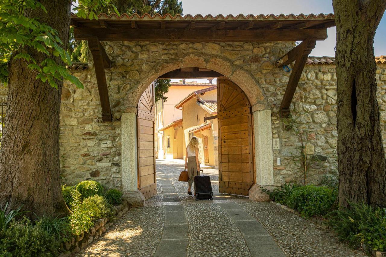 Eremus Relais Aparthotel Lonato Exteriör bild