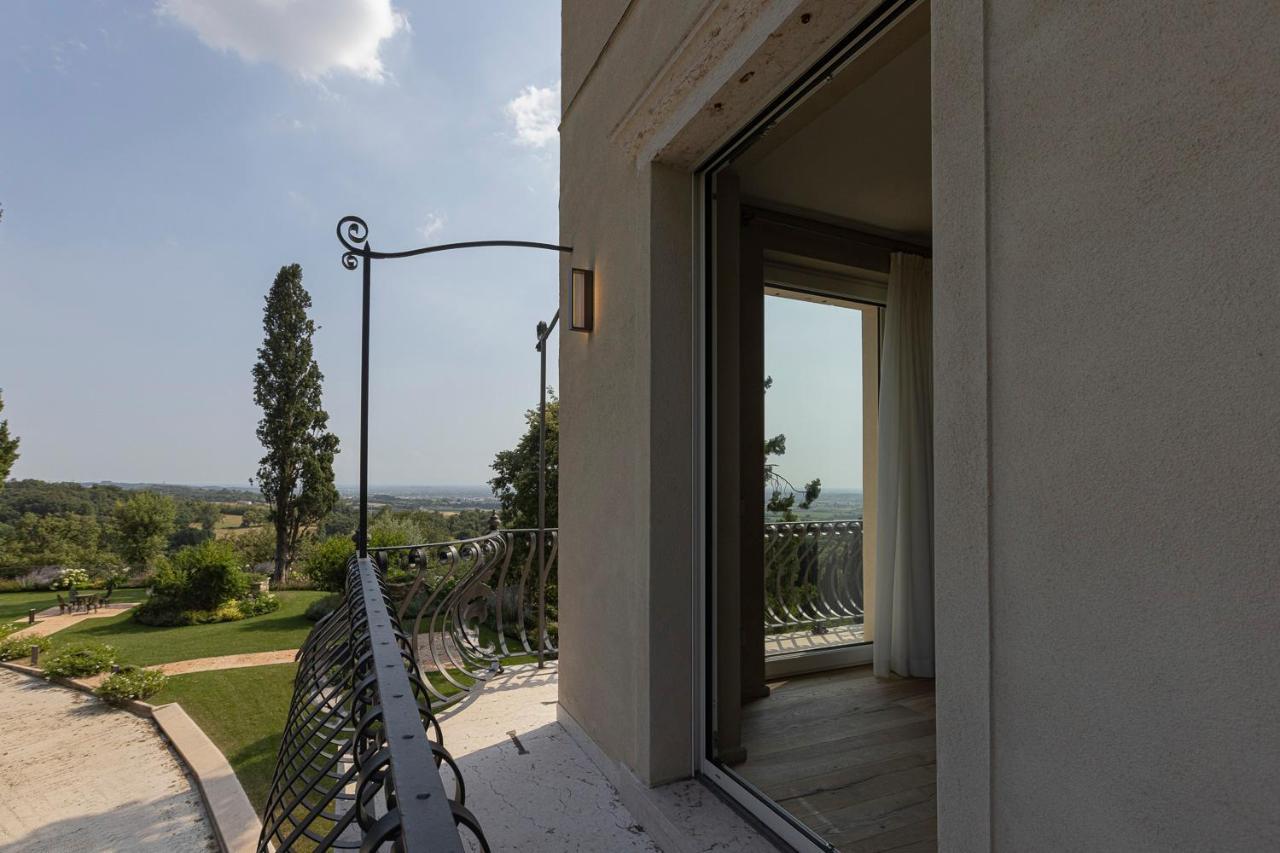 Eremus Relais Aparthotel Lonato Exteriör bild