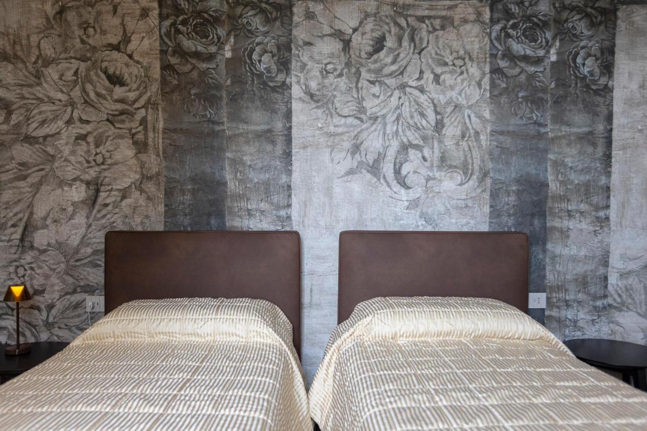 Eremus Relais Aparthotel Lonato Exteriör bild