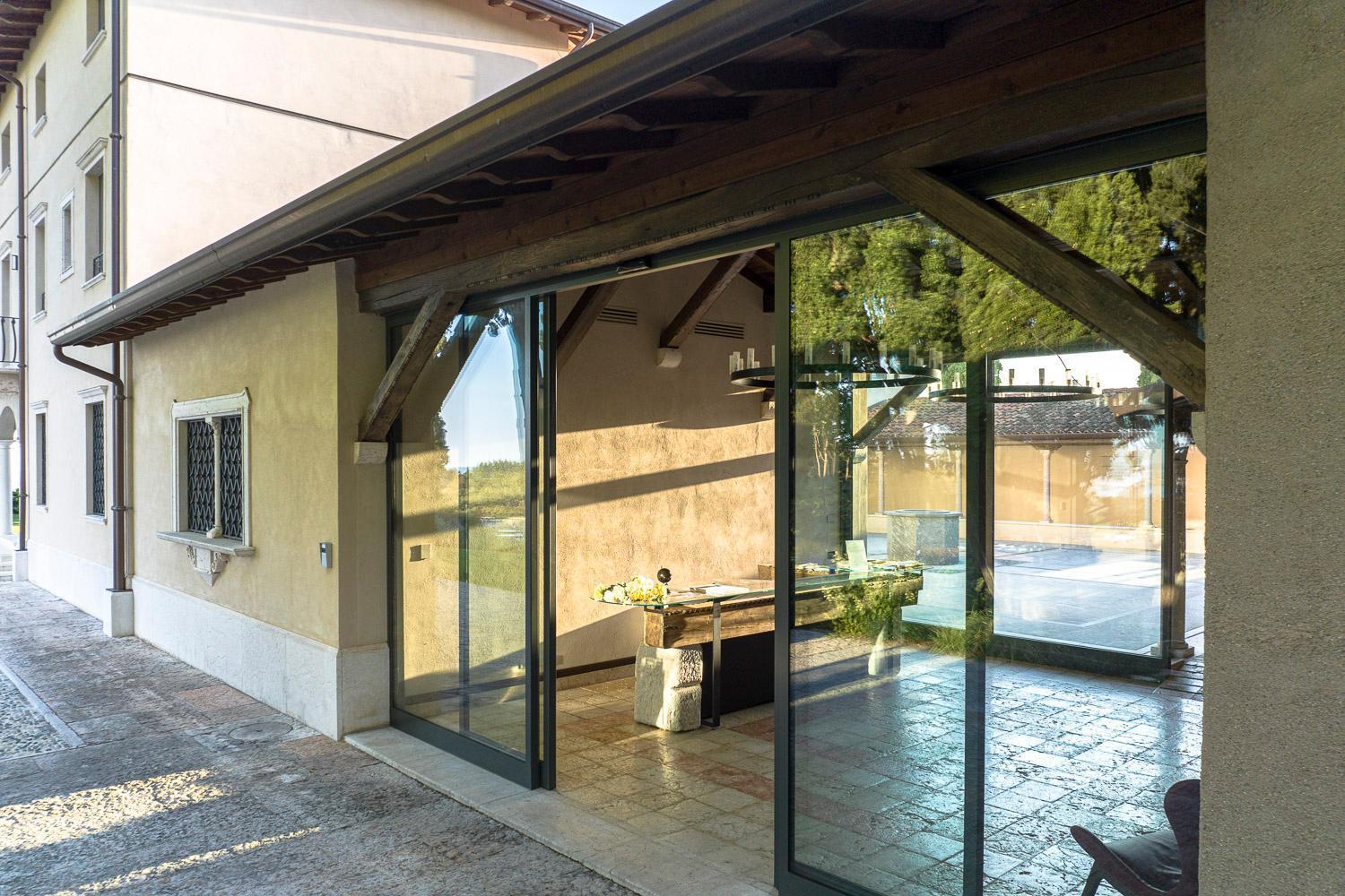 Eremus Relais Aparthotel Lonato Exteriör bild